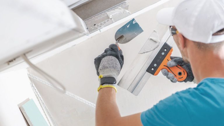 5 Best Drywall Tools for Repairs in 2025