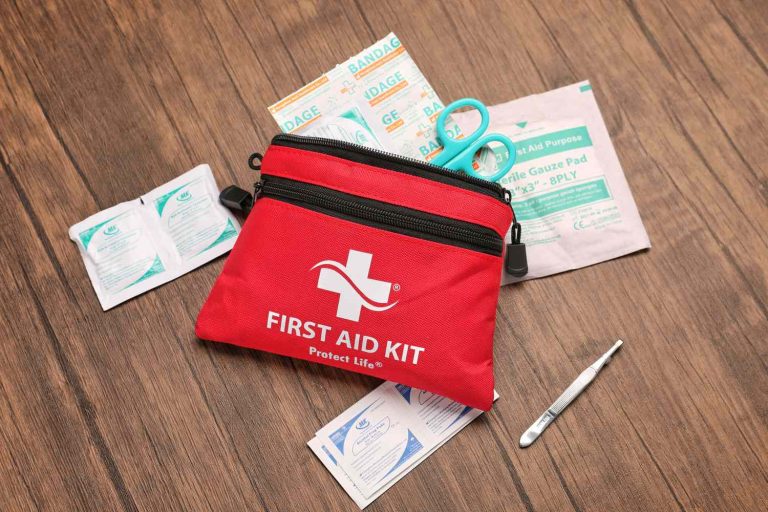 5 Best First Aid Kits for Workshops in 2025