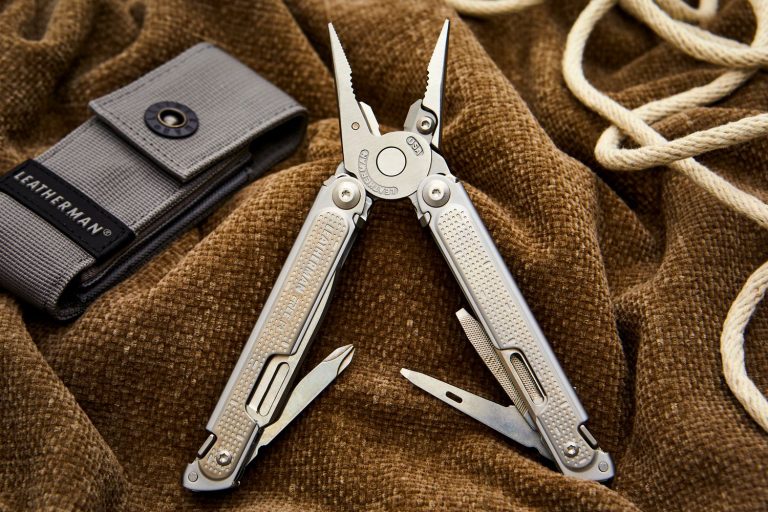 5 Best Multitools for Everyday Carry in 2025