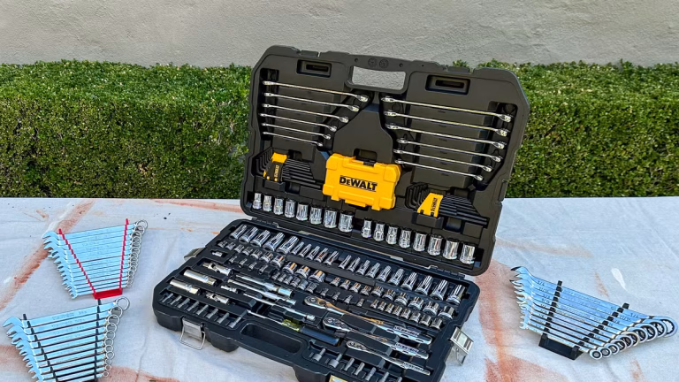 5 Best Wrench Sets for Mechanics in 2025
